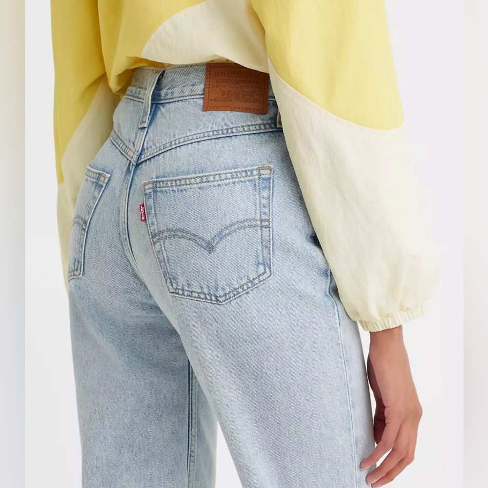 Levi’s 80s mom Jean